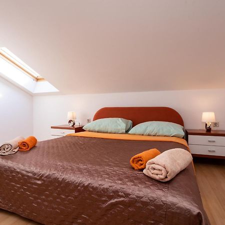 Apartmani Velnic Baška Exterior foto